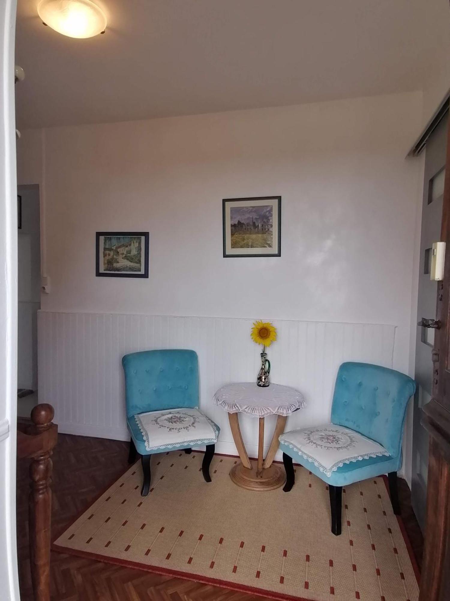 Gite 4 Pers, Jacuzzi, Piscine, Proche Futuroscope, Calme Et Nature A La Roche Posay لاروش بوزيه المظهر الخارجي الصورة
