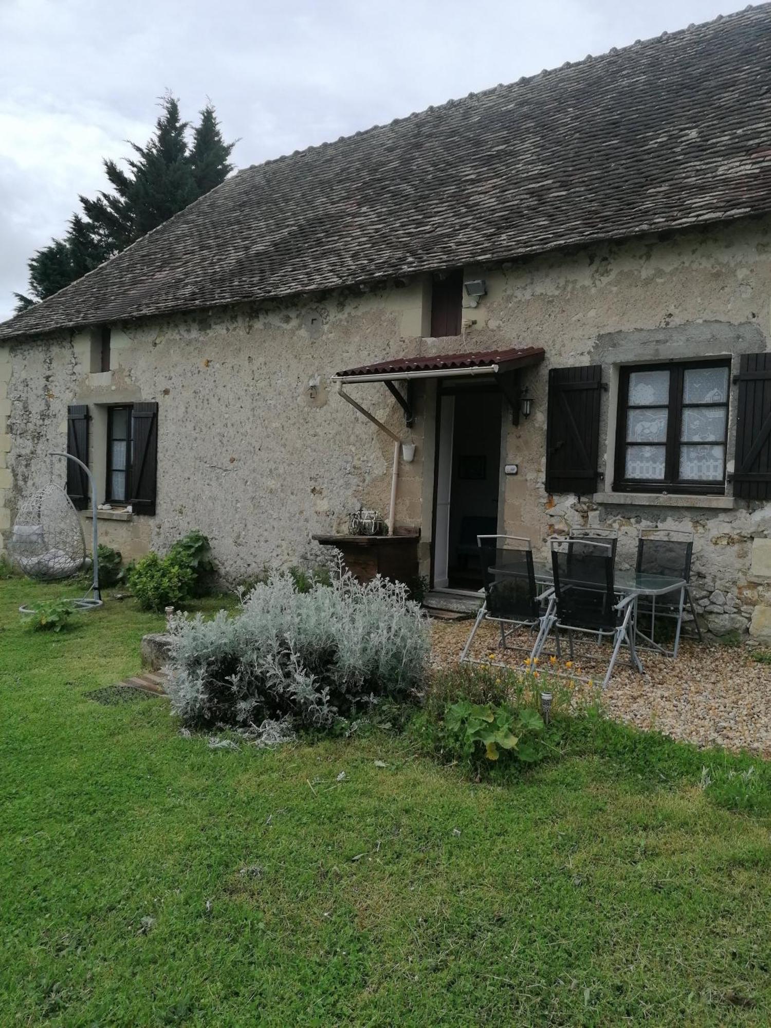 Gite 4 Pers, Jacuzzi, Piscine, Proche Futuroscope, Calme Et Nature A La Roche Posay لاروش بوزيه المظهر الخارجي الصورة